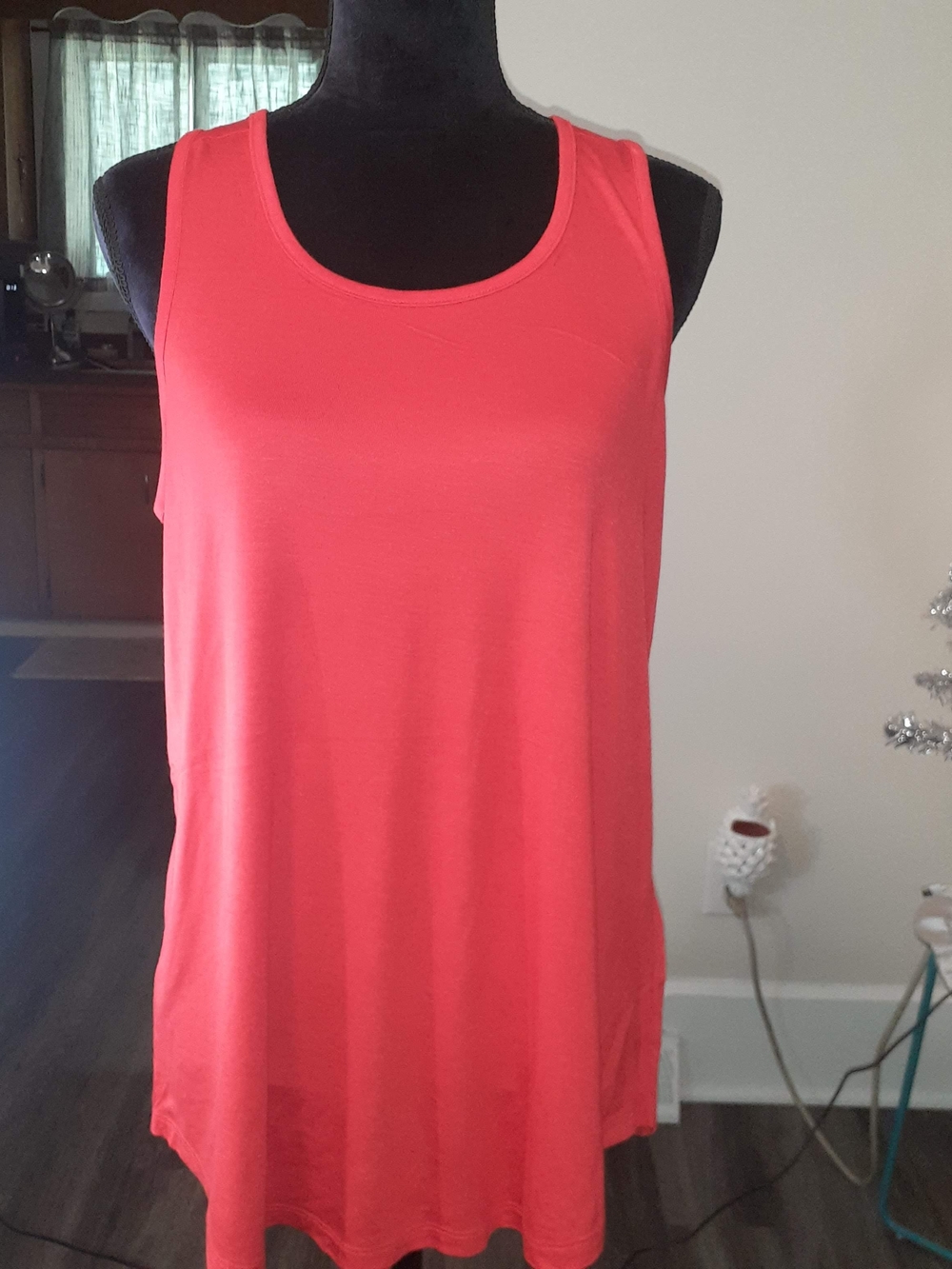 Red Tank Top/Large